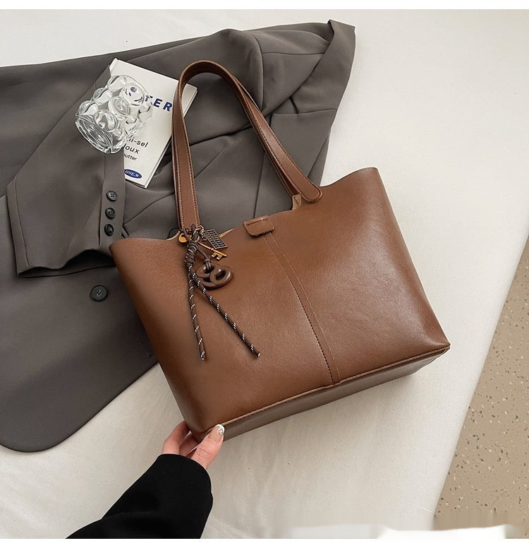 Lília | Mala Texturizada Vintage de Ombro