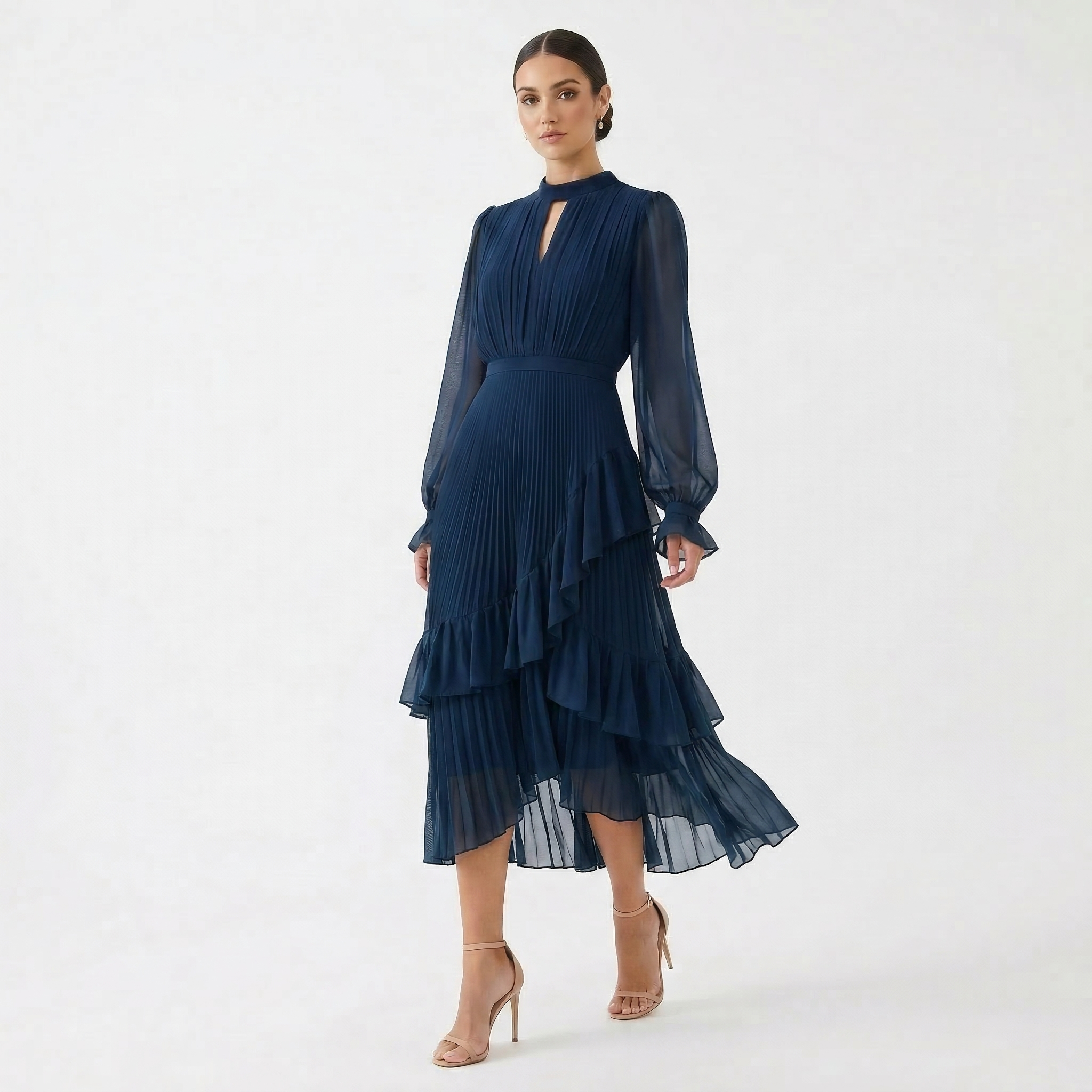 Rosana | Vestido Plissado com Mangas Fluídas e Folhos Assimétricos