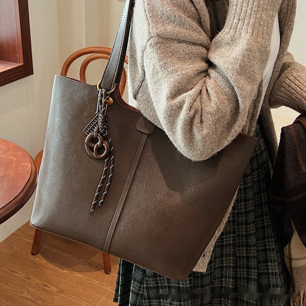 Lília | Mala Texturizada Vintage de Ombro