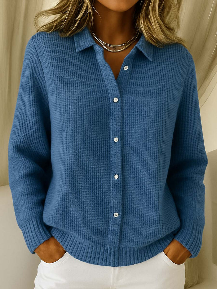 Efigénia | Clássico Cardigan de Malha com Botões
