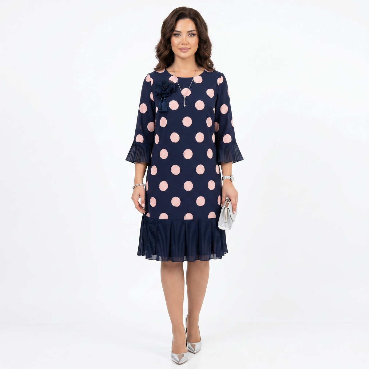 Olga | Vestido Azul Marinho às Bolinhas com Detalhe de Folhos