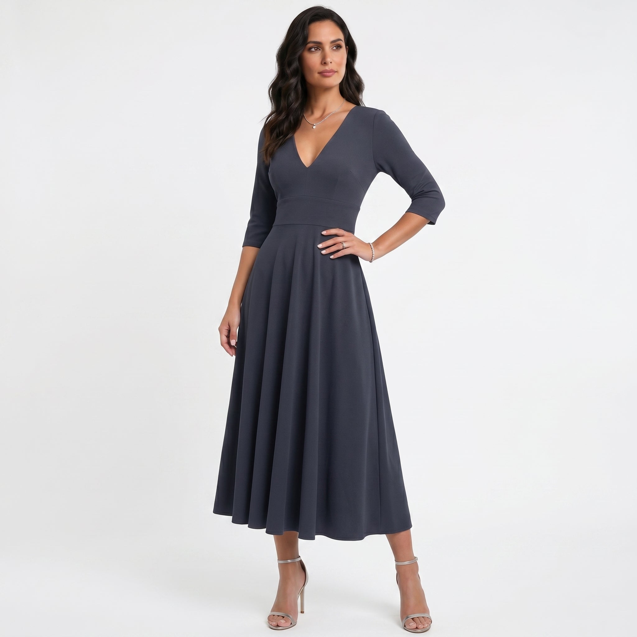 Gisela | Vestido Fluido com Decote em V